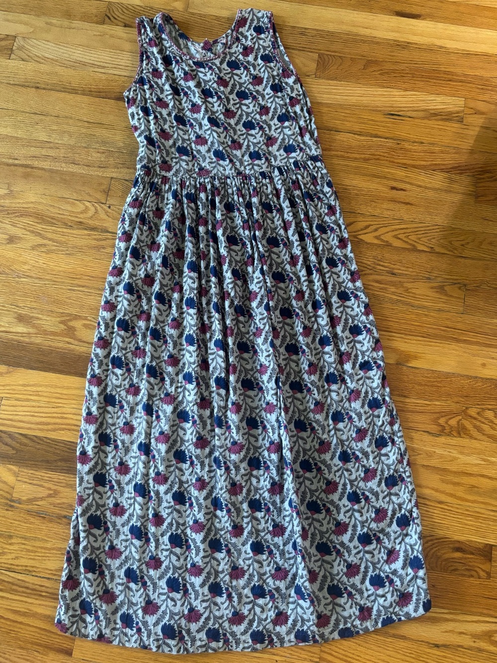 NATURAL LIFE Small Sleeveless Floral Maxi Midi Dress in Gray Purple